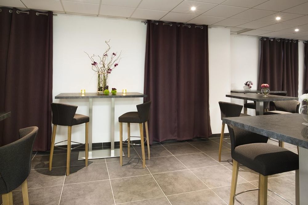 Kyriad Chambery Centre - Hotel Et Residence Restaurant foto